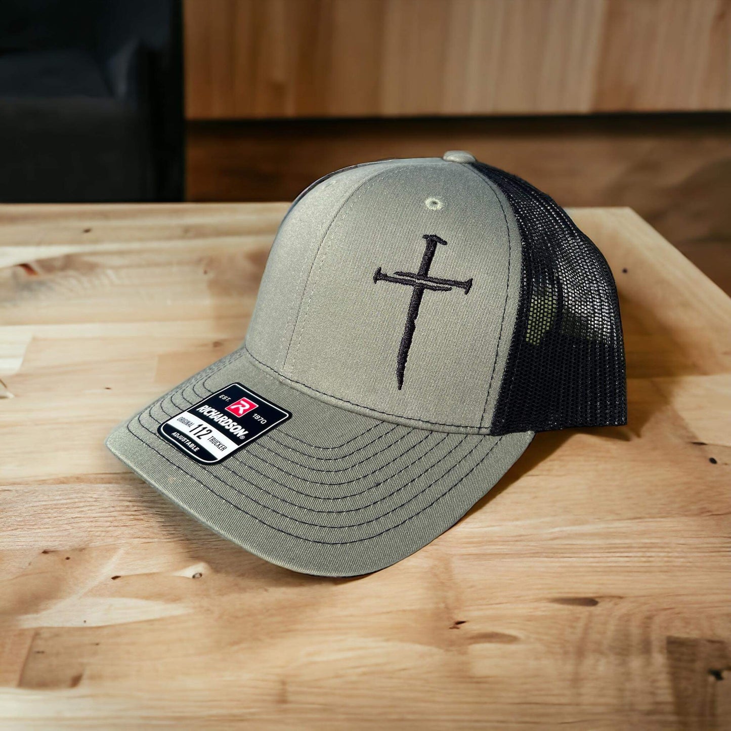 3 Nails Cross Hat