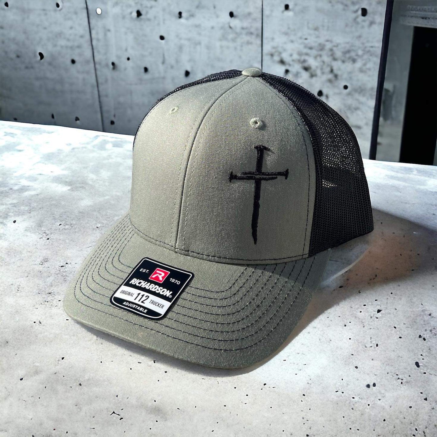 3 Nails Cross Hat